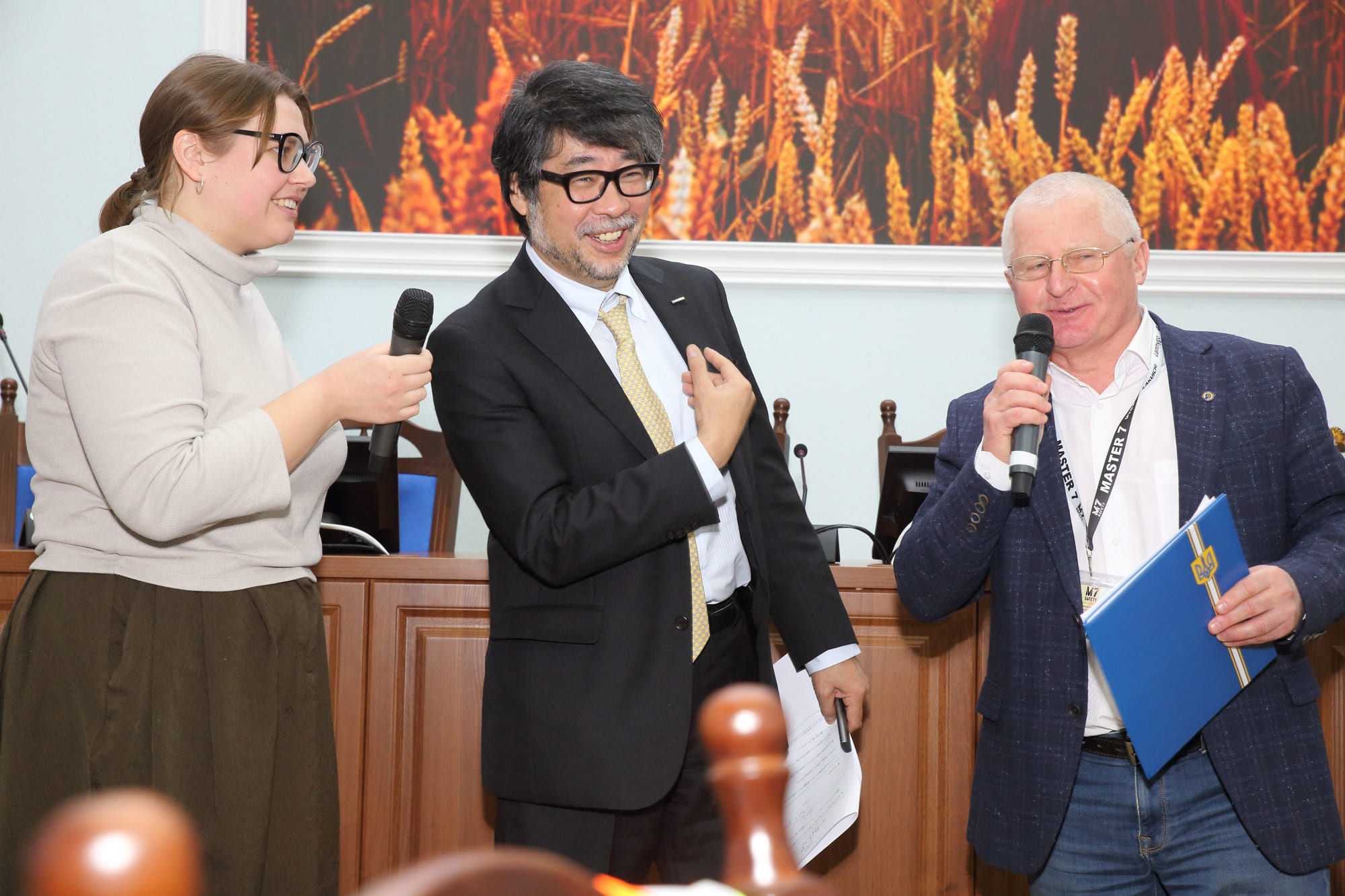 Riu Tanaka (у центрі) та Дмитро Матвійчук